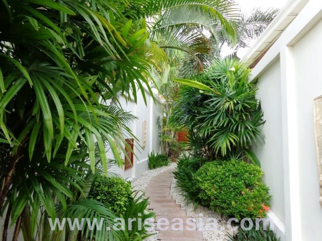 2 bedrooms house for sale in pratamnak hill  