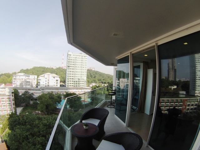 2 bedrooms condo for sale in pratamnak hill  