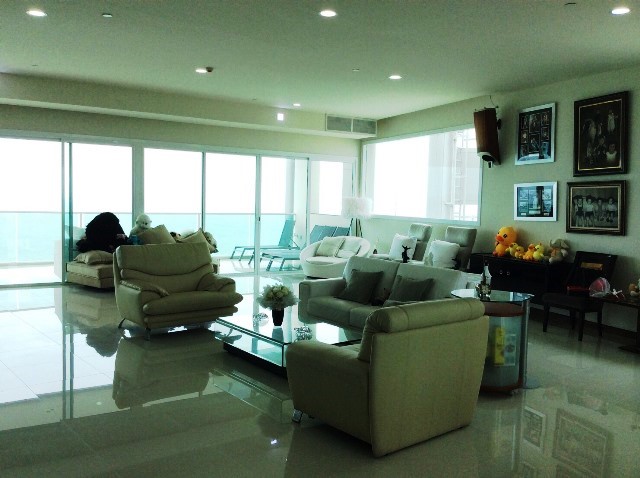 Penthouse : 4 Bedrooms Condo for sale in Na Jomtien ฿125,000,000