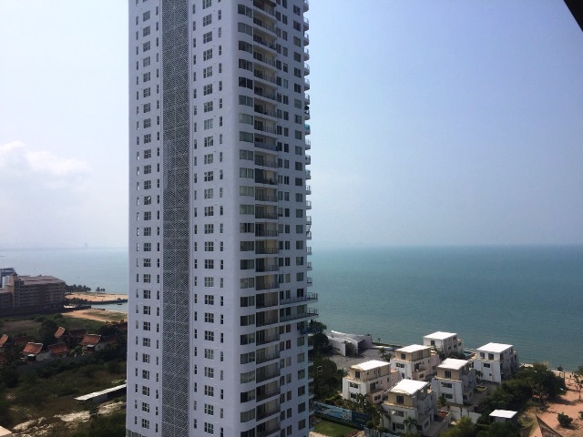 2 bedrooms condo for sale in na jomtien 